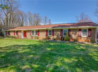 6904 Hillswick Dr, Charlotte, NC 28215