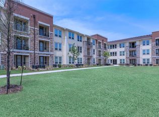 2401 Golden Heights Rd, Fort Worth, TX 76177