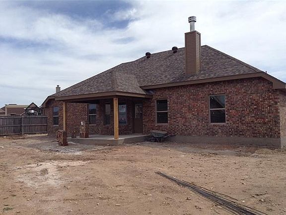 2nd image of 610 Wackadoo Dr