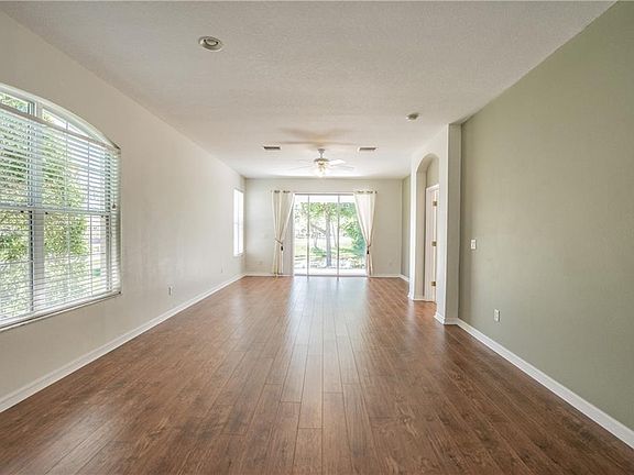 5th image of 7541 Helen White Ln