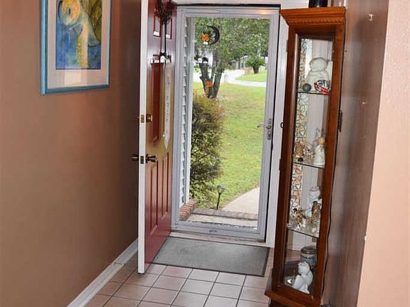 5th image of 8062 Briaroak Dr