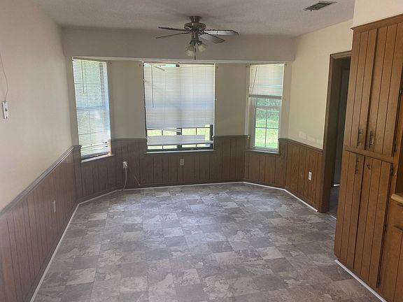 3rd image of 2105 Vail Dr