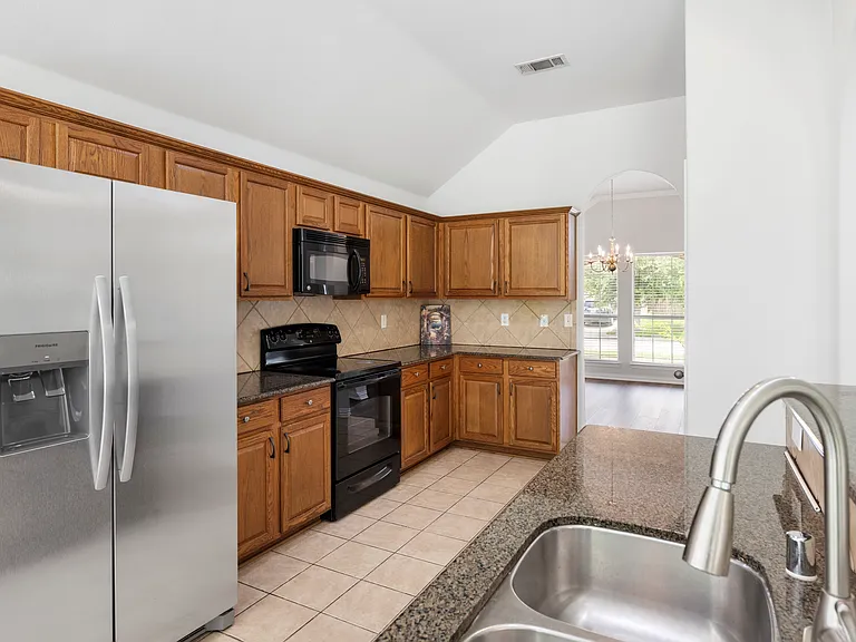 135 Springtree St — Photo 8
