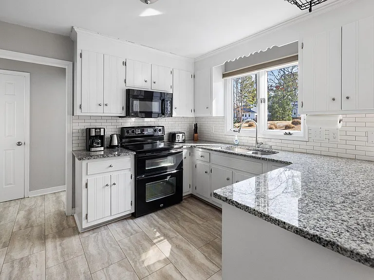 2905 Sagecreek Cir — Photo 9