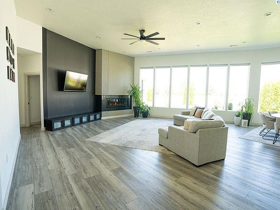 5th image of 6509 Pearl Ct