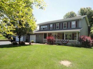 40561 N Trinity Ln, Antioch, IL 60002