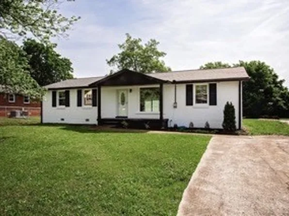 4038 Meadow Hill Dr, Nashville, TN 37218