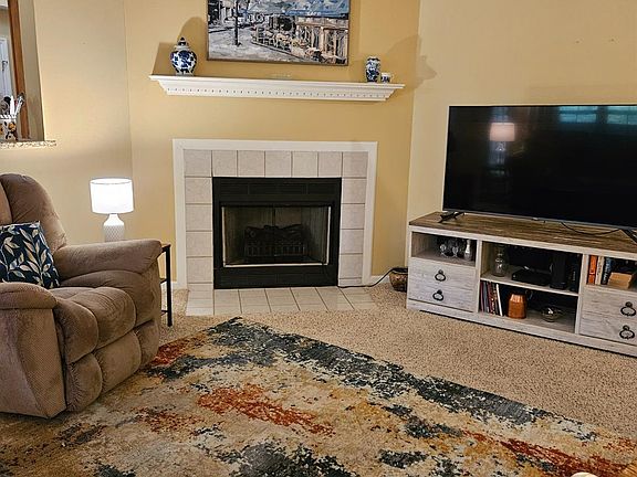 3rd image of 6641 Washington Cir