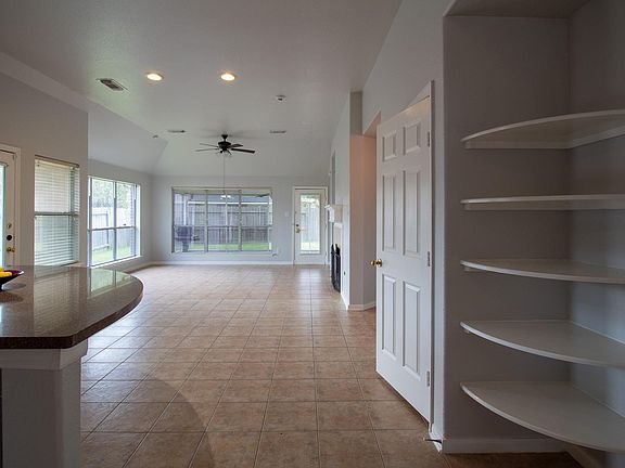 4th image of 12619 Aubreywood Ln