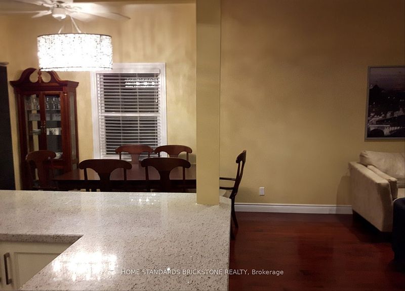 Toronto House for rent - 3 Bedrooms — photo 4