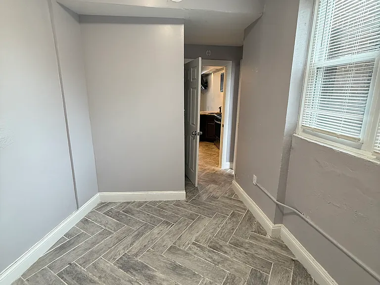 75 Whitney Ave #2 — Photo 16