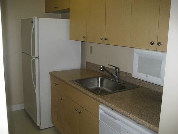 2nd image of 1089 N Benoist Farms Rd #305
