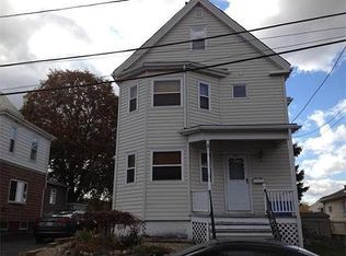 14 Lake View Pl, Lynn, MA 01904