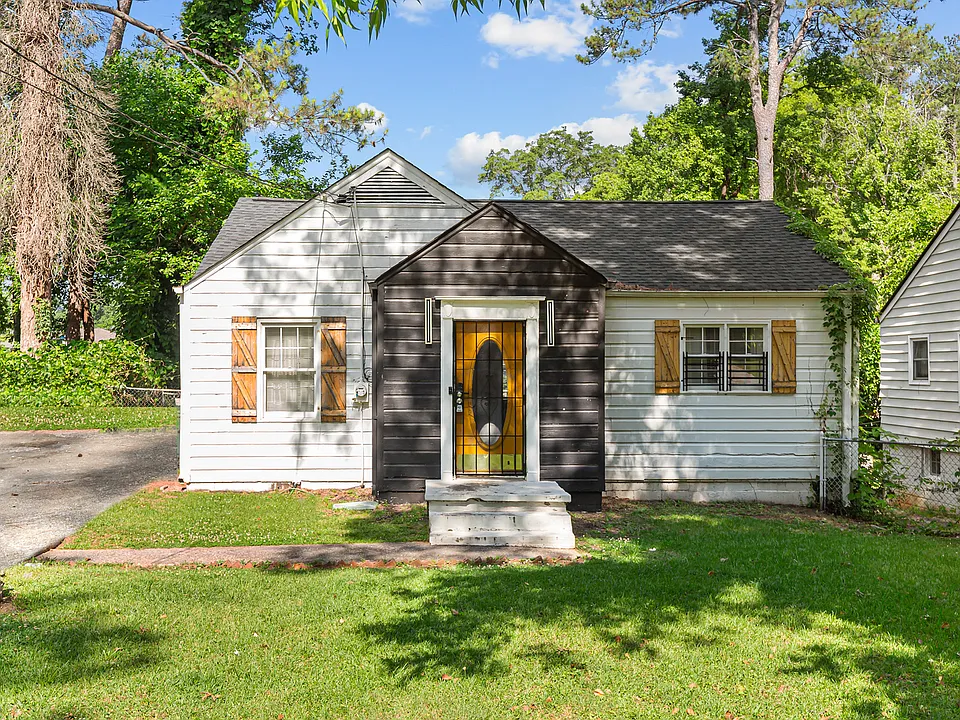 573 Daniel Ave