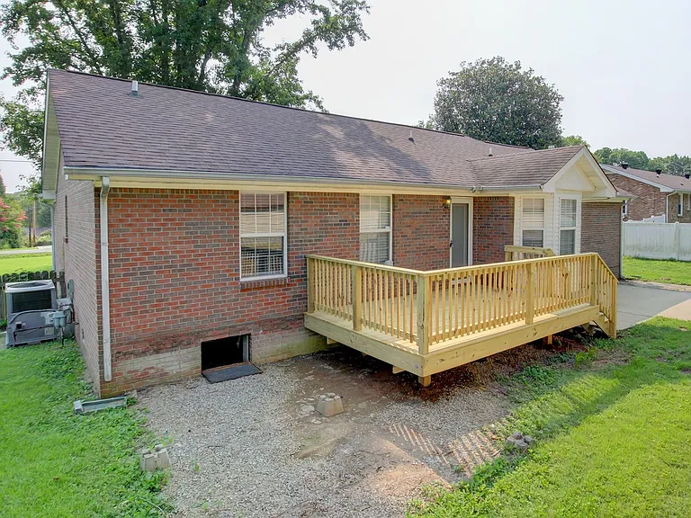 2104 Pea Ridge Rd — Photo 12