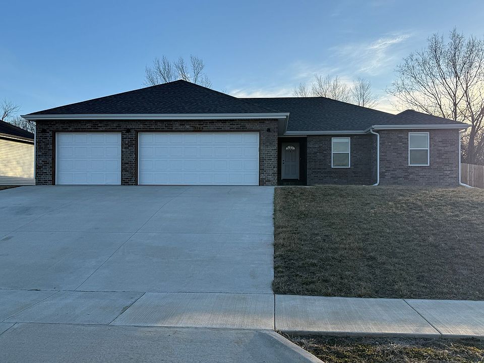 1st image of 934 S Berry Ln