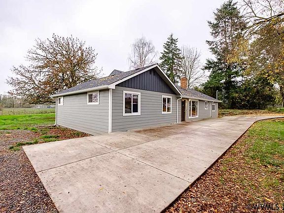 2nd image of 6108 Peterson Ln NE