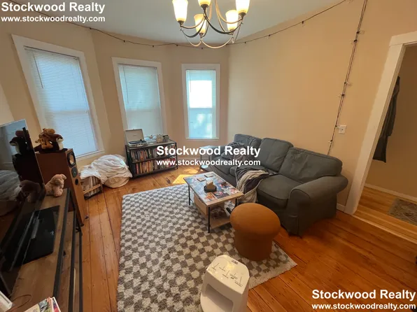 41 Howell St #U2u, Dorchester, MA 02125