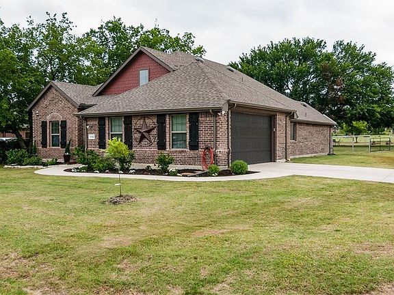 3rd image of 134 Southwood Dr