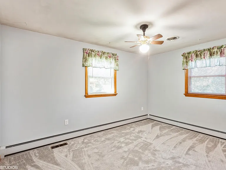 5913 Oakland Rd — Photo 15