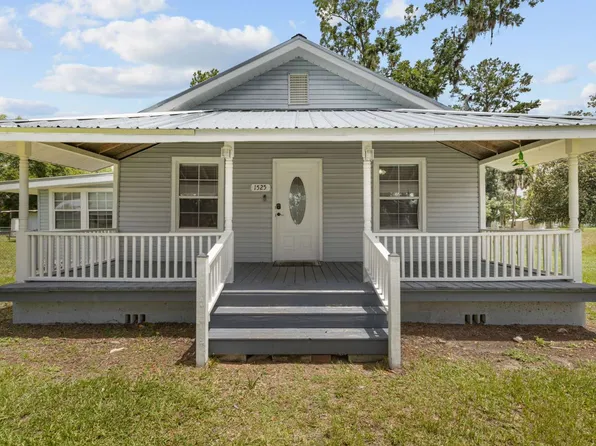 1525 6th Ave, Wellborn, FL 32094