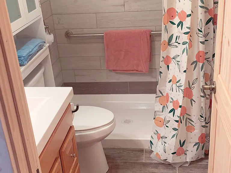 140 Rolling Hills Dr — Photo 6