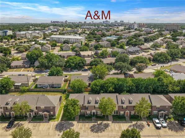 114 Forest Dr, College Station, TX 77840