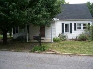 106 N Parkwood Dr, Flemingsburg, KY 41041