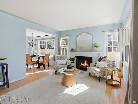 5th image of 1936 Dorothea Rd