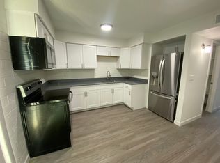 6862 N 44th Ave APT 4, Glendale, AZ 85301
