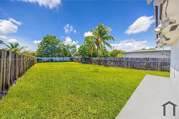 15650 NW 39th Ct #T — Photo 11