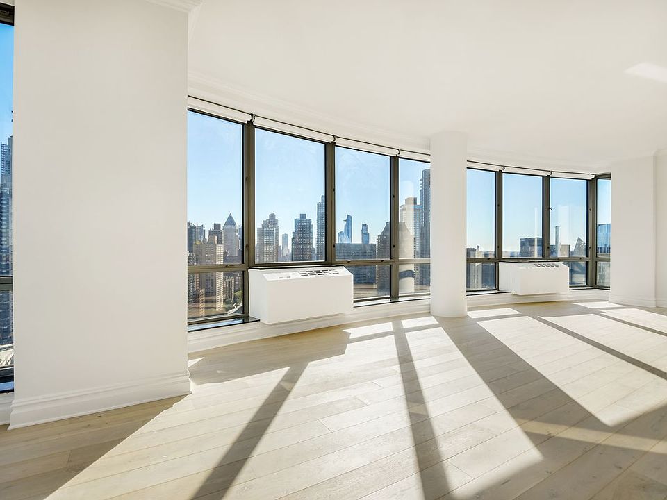 1st image of 1965 Broadway Penthouse 1B