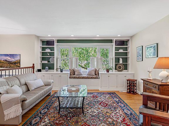 3rd image of 2500 Suffolk Ct