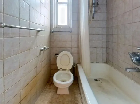 3626 Kings Highway image 11 of 12