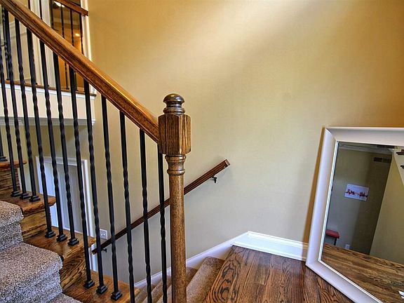 4th image of 422 Kingsridge Dr