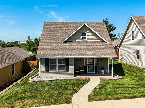4807 N Creek Woods Dr, Saint Joseph, MO 64507