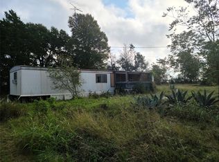 1940 Smoky Rd, Brenham, TX 77833