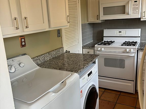 2nd image of 1616 Briarcliff Rd NE APT 5