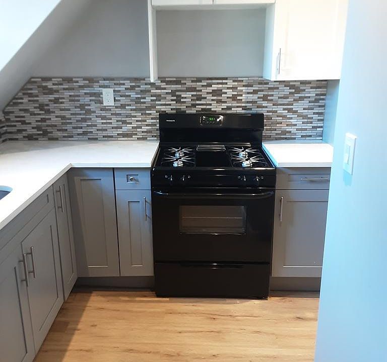 1st image of 65 Washington St #3