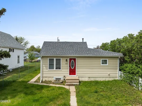 815 5th Ave W, Williston, ND 58801