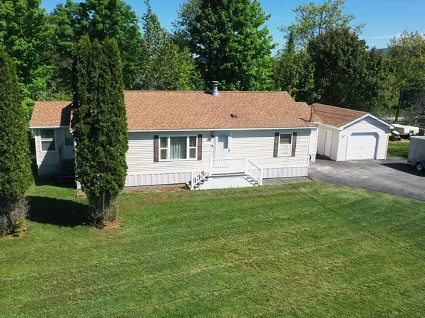 9 Mayhew Manor Road, Greenville, ME 04441