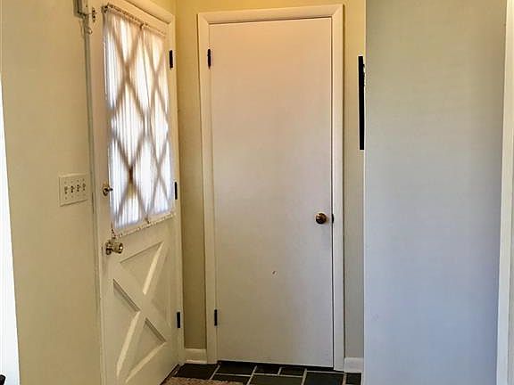 2nd image of 2507 Whitehall Ln