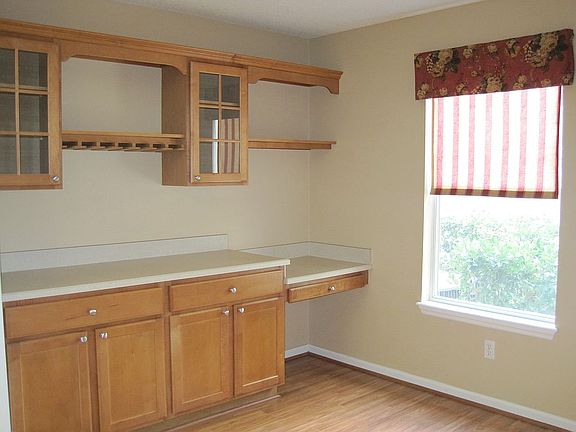 3rd image of 1217 Verbena Ct