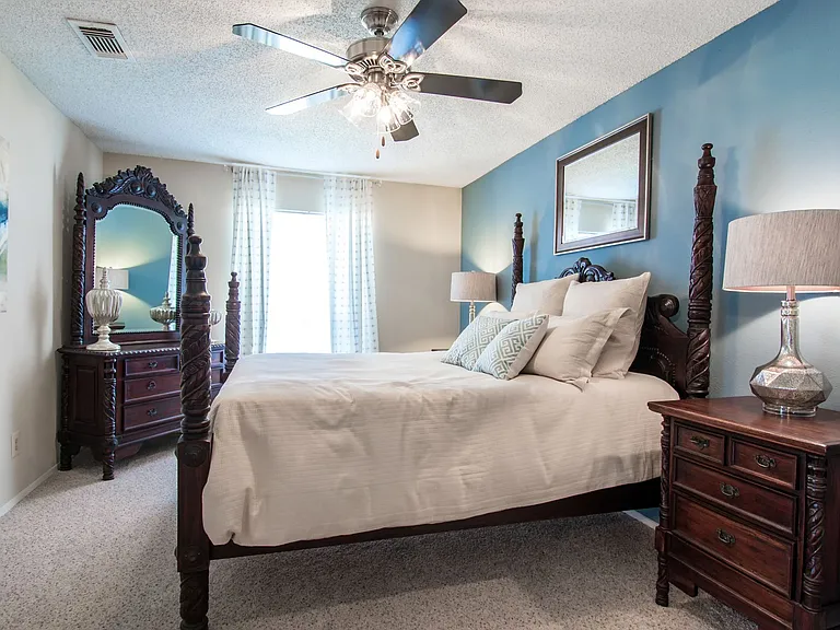 Villas At Waterchase — Photo 46