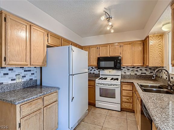 2nd image of 8053 Cetus Cir