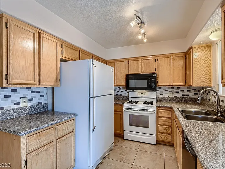 8053 Cetus Cir — Photo 2