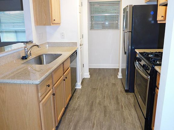 5th image of 64 Assana Ct