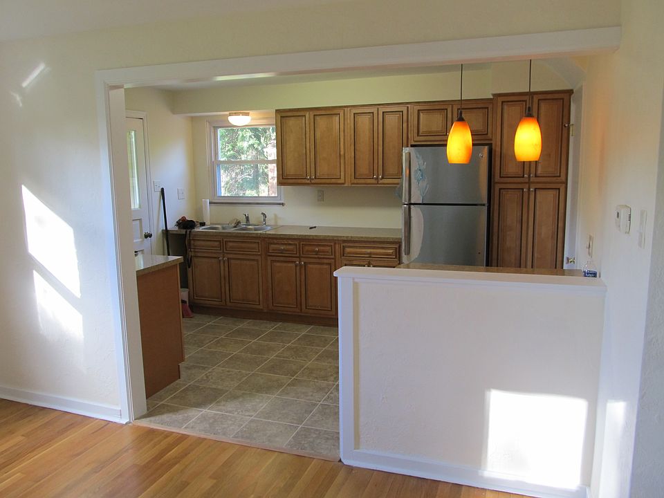 1st image of 269 Whipple St