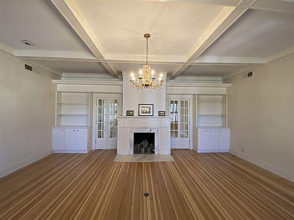 3rd image of 712 N Lea Ave