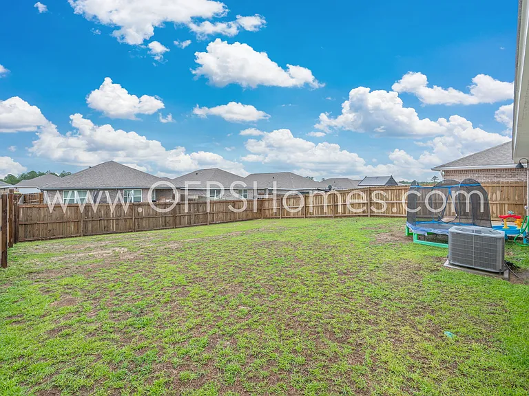 4627 Naval Ct — Photo 31